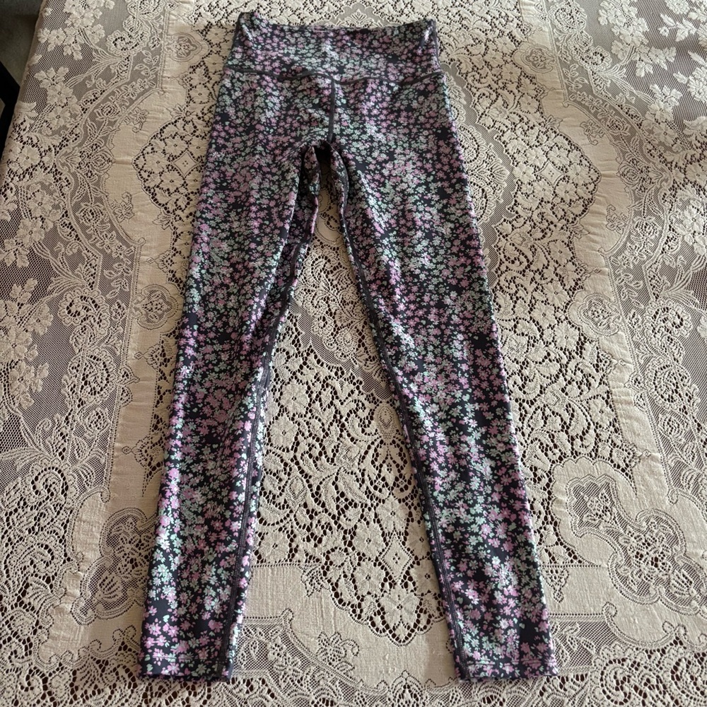 floral patterned workout set - image 6
